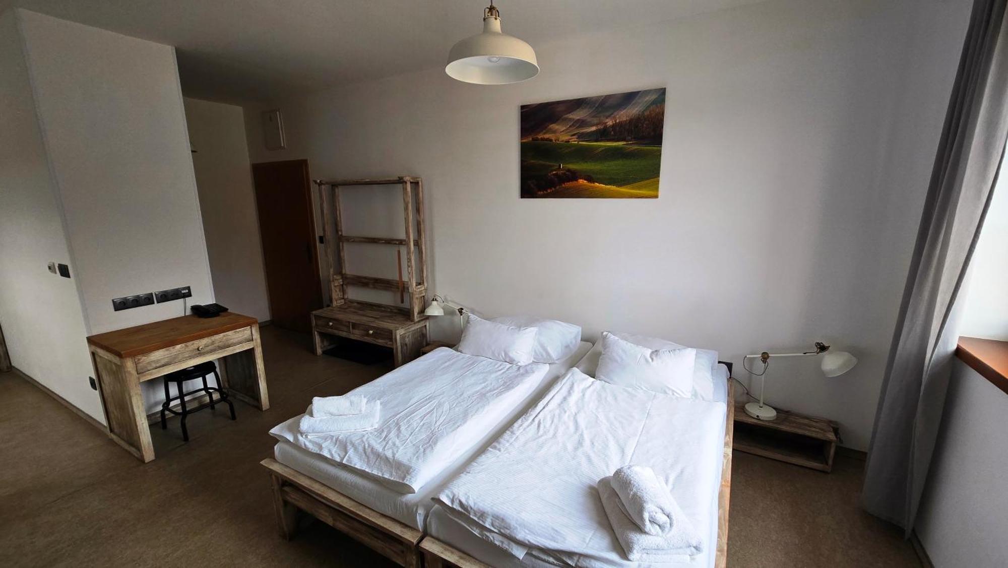 Dvur Perlova Voda Budyne nad Ohri Exteriör bild